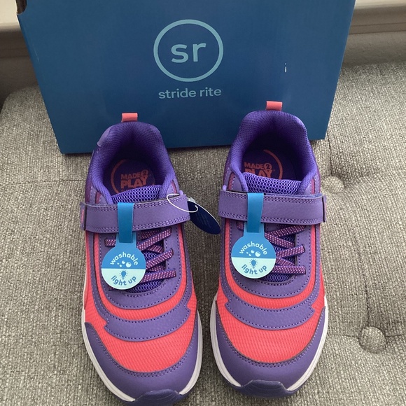 Stride Rite Other - Stride Rite Made2Play® Surge Bounce Sneaker (Little Kid) 3 M